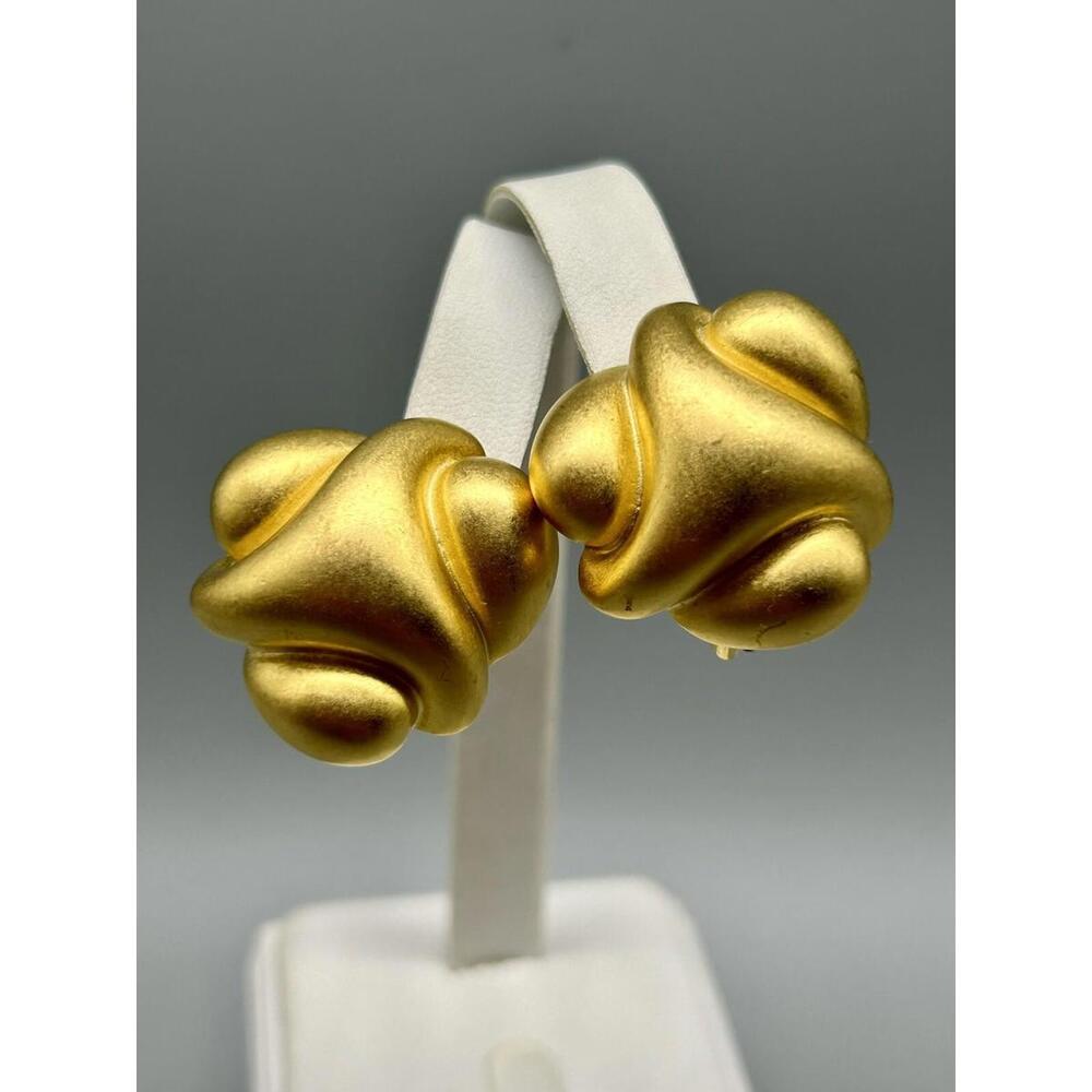 Kenneth Jay Lane Unusual Shape Bow Mate Gold Tone Large Clip On Earrings Rare